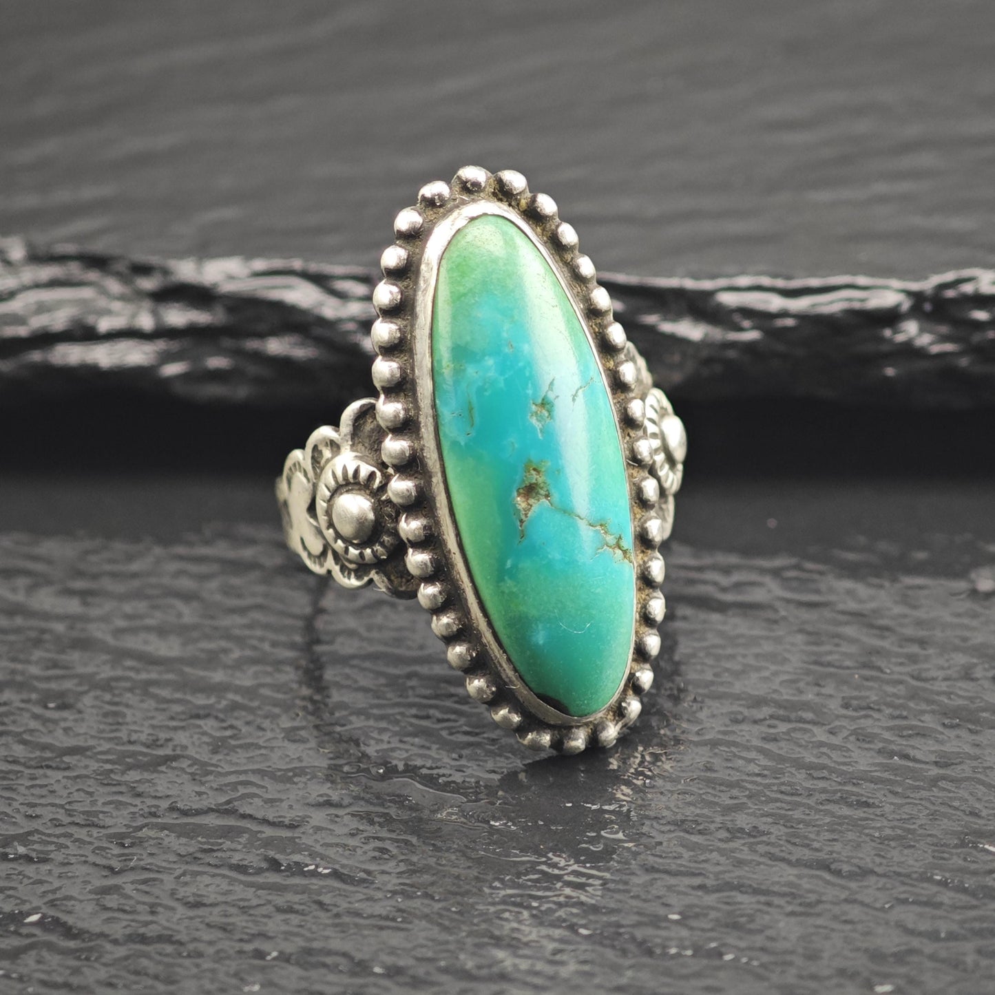 Vintage Native American Green Blue Turquoise Stamped Band Sterling Silver Ring Sz 6 1/2 R6661