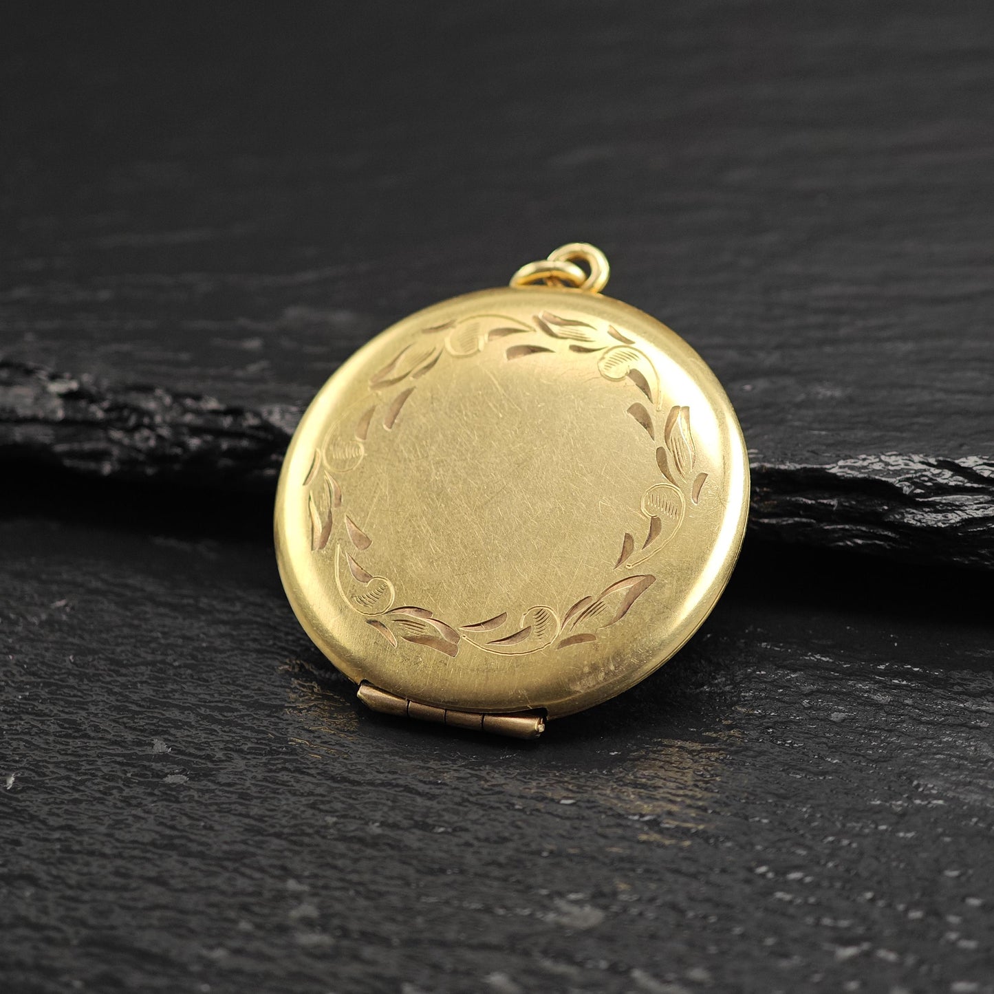Mid Century Gold Filled Round Locket Pendant P3027