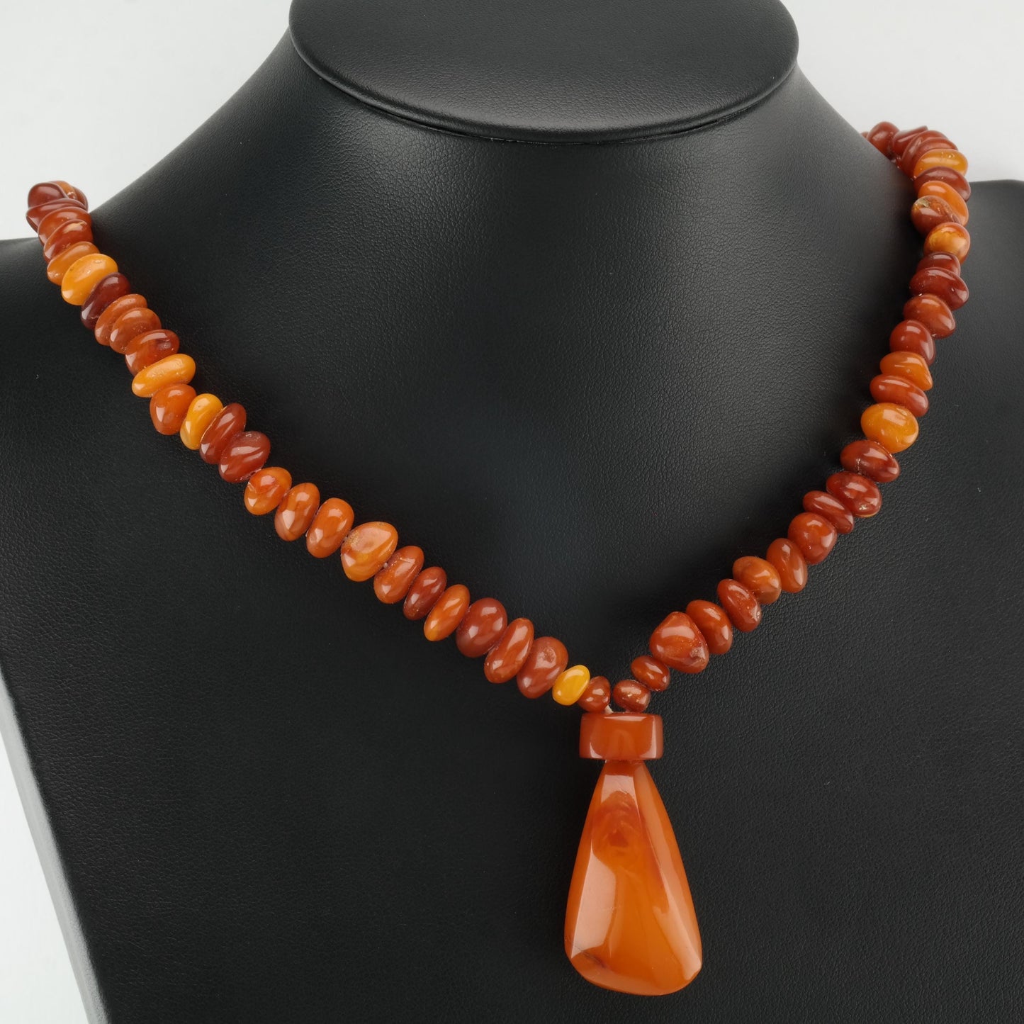 Antique Butterscotch, 31.4gm Necklace N2411