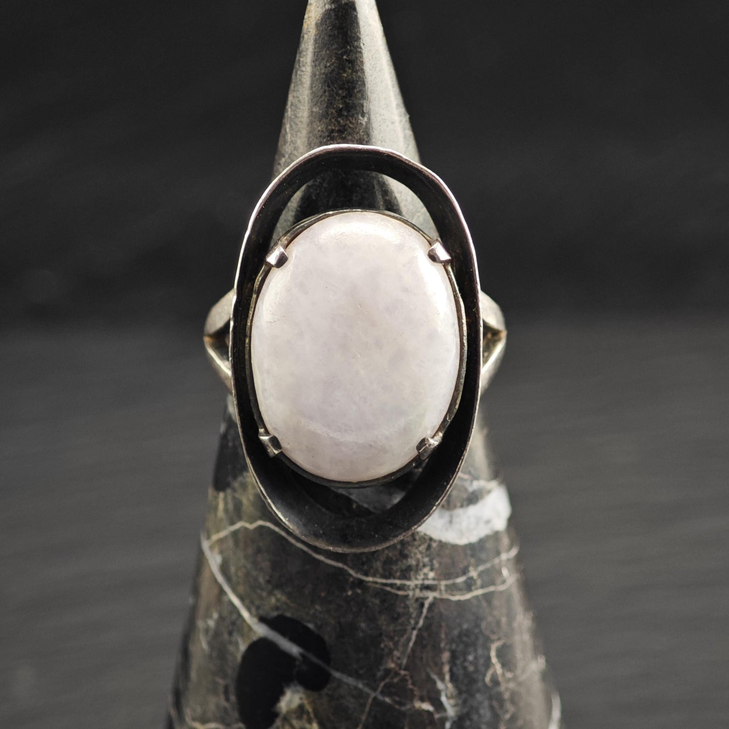 MCM Purple Lavender Jade Sterling Silver Ring Sz 7 3/4 R6639