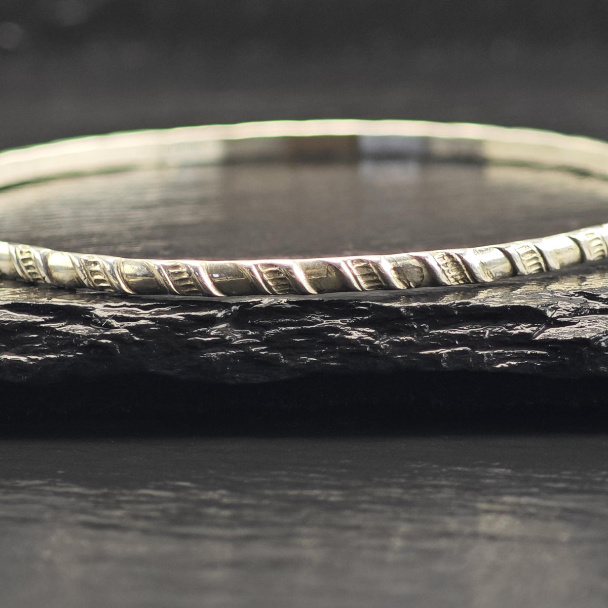 Choice of Repousse Sterling Silver Bangles Sz 8" BR3122