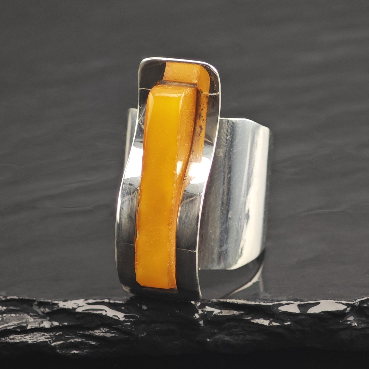 Modernist Butterscotch Amber Ring Sterling Silver Open Band Sz 8 R6683