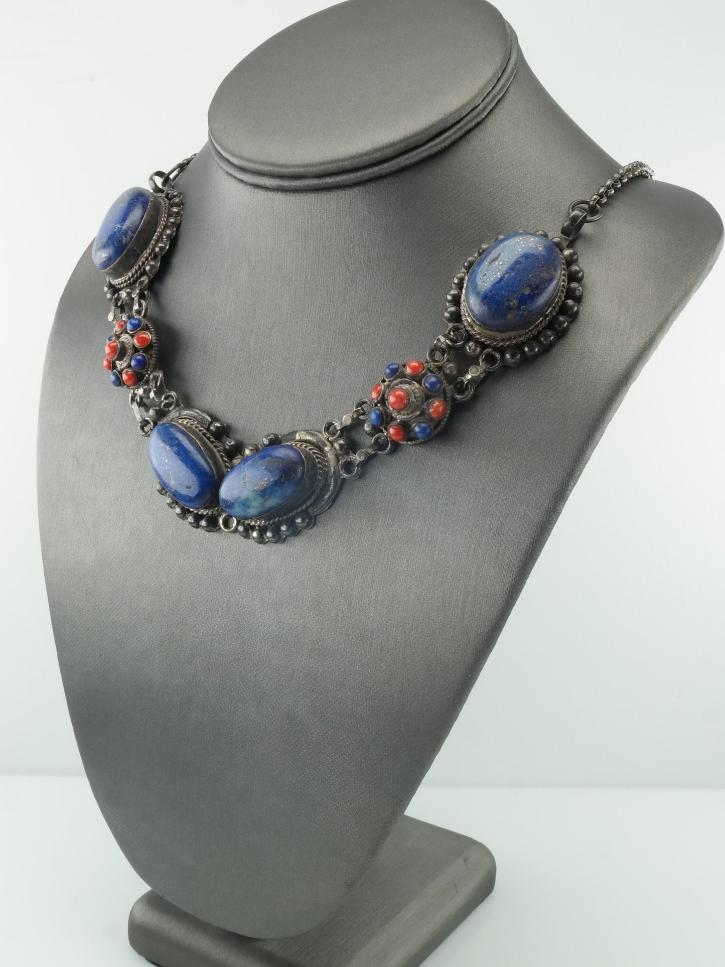 Vintage Sterling Silver Dark blue Red Lapis Lazuli Coral Tribal Necklace