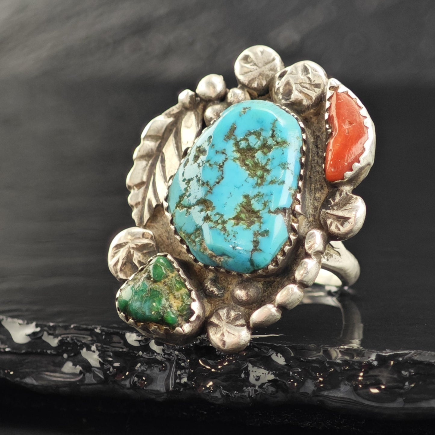 Native American Turquoise & Coral Stamped Detailing Sterling Silver Ring Sz 8.5 R6549
