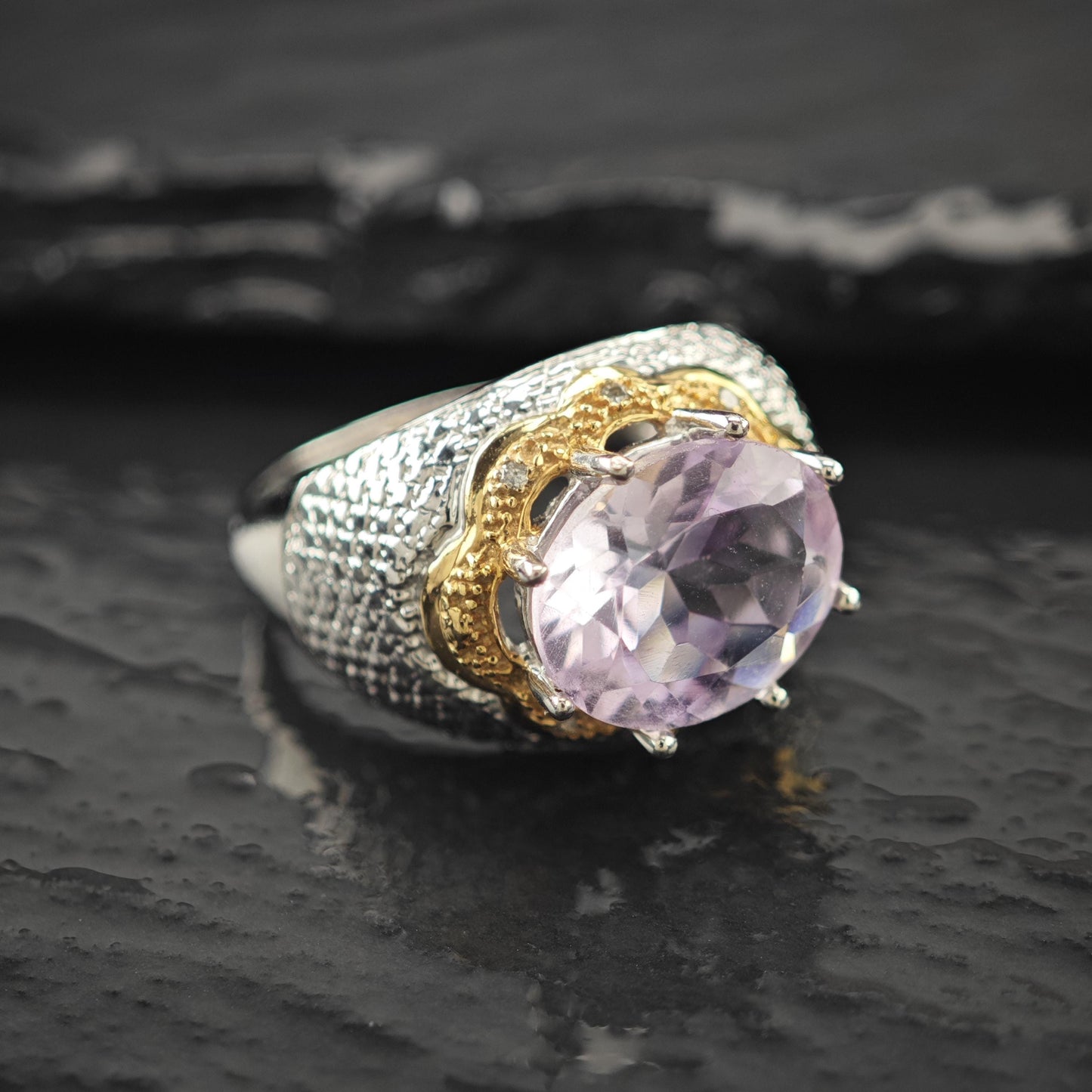 Amethyst 10K Gold Ring, Diamond Chips Two Tone Size 8 1/4