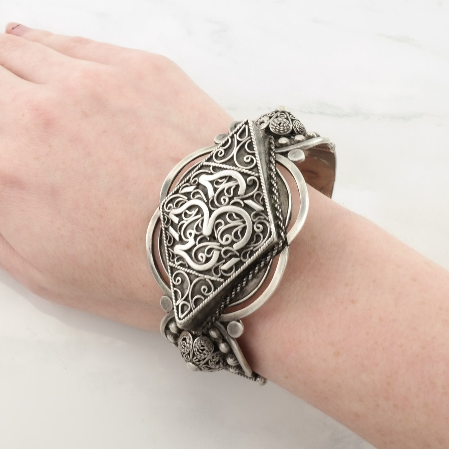 Sterling Silver Hinged Bangle Bracelet Filigree Middle Eastern