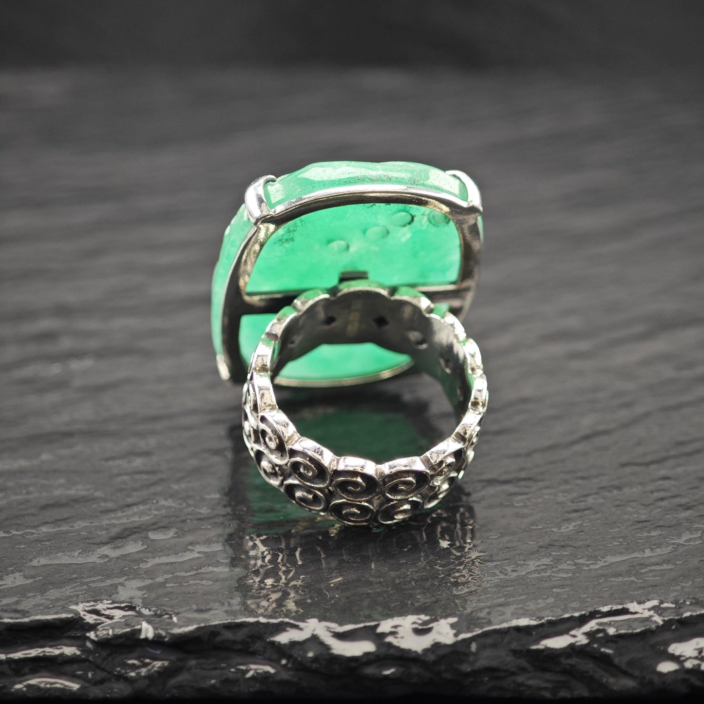 AKR Carved Quartzite Jade Ring Sterling Silver Floral Motif Size 8