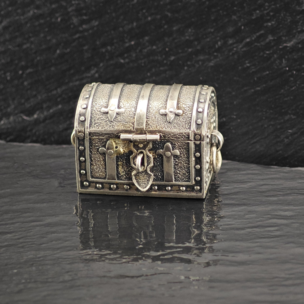 Vintage Sterling Silver Trinket Treasure Chest MISC0409