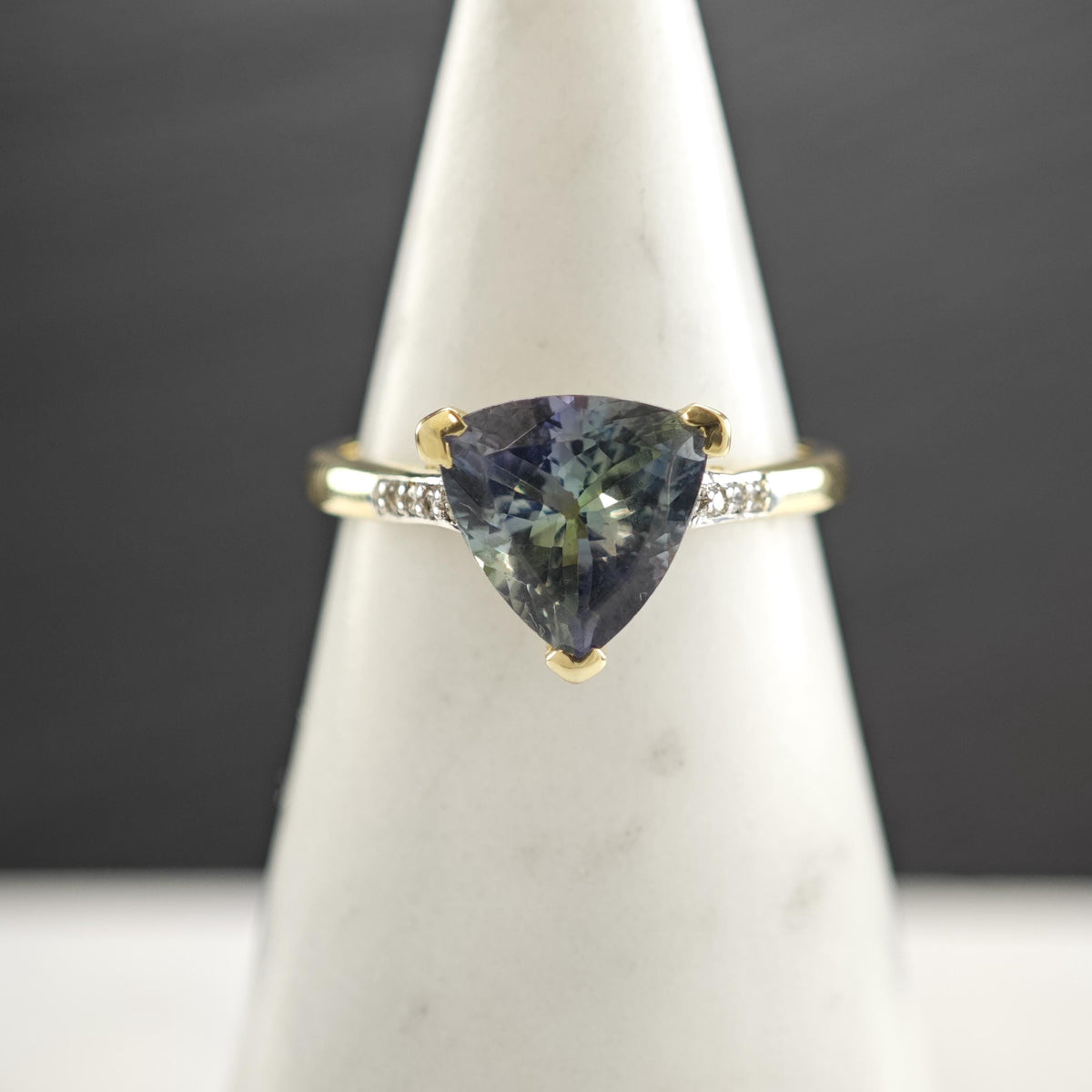 Triangular Tanzanite & Diamond 14K Gold Ring Sz 7 R6785
