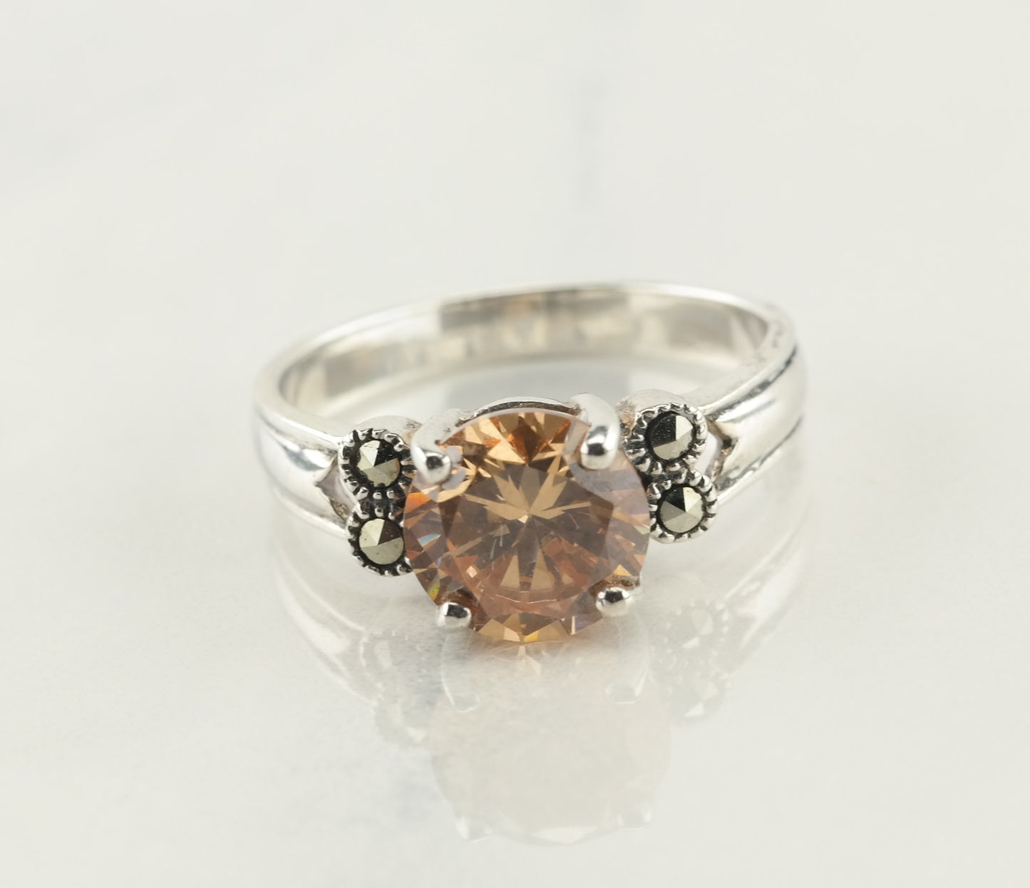 Sterling Silver Orange CZ Ring Size 9