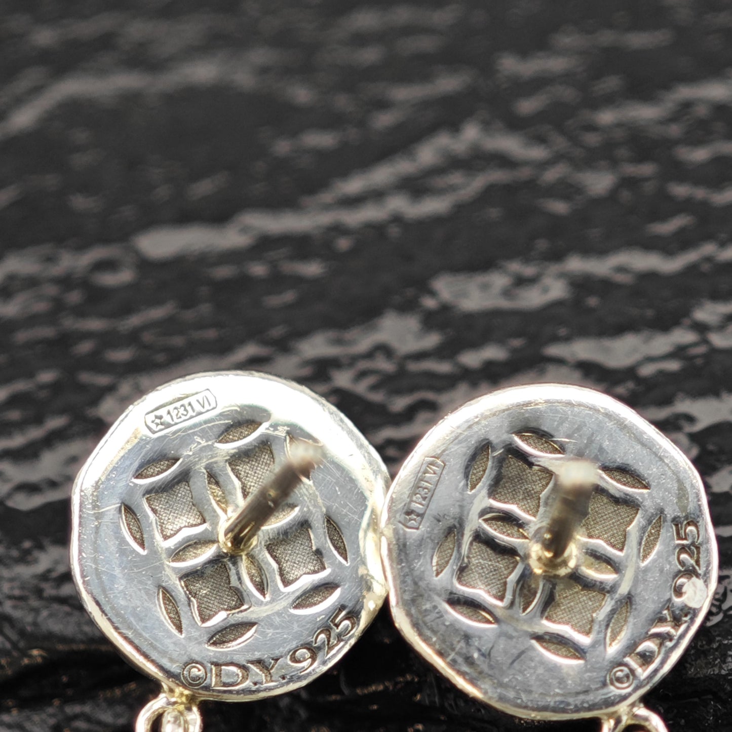 Vintage David Yurman Dark Gray Hematite Sterling Silver Stud Earrings