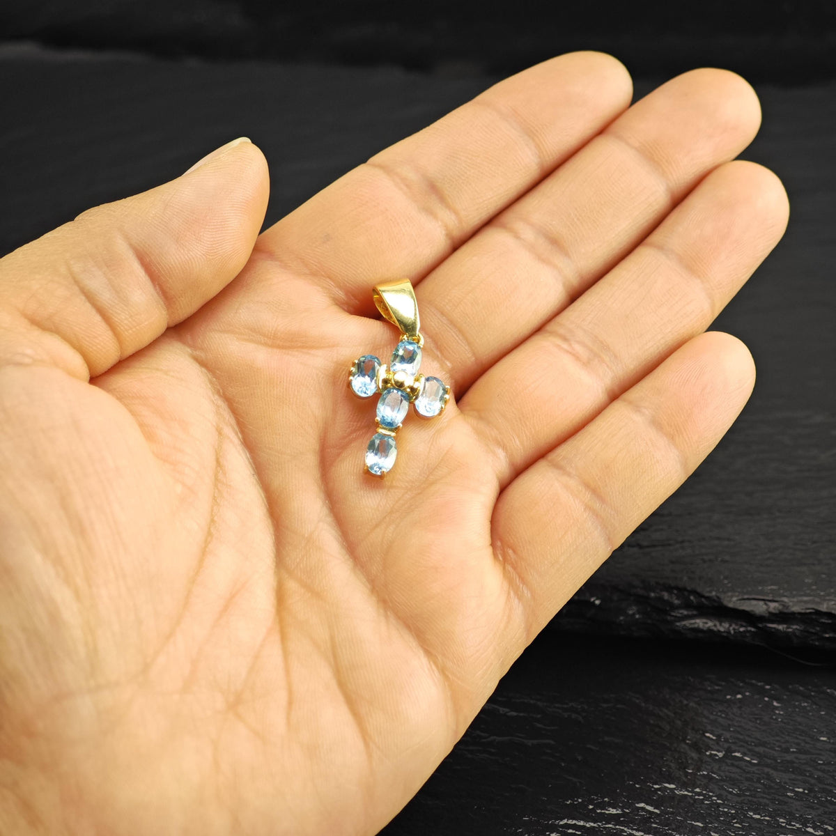 Topaz 18K Italy Gold Cross Pendant P3109