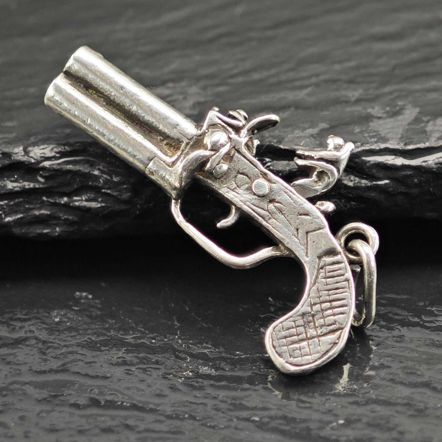 Flintlock Pendant Sterling Silver P3082