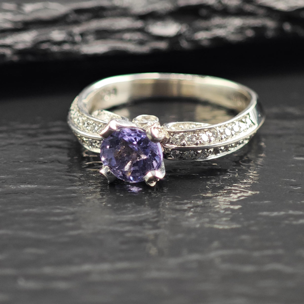 Vintage Designer Purple Sapphire & Diamond 18K White Gold Ring Sz 6 1/2 R6764
