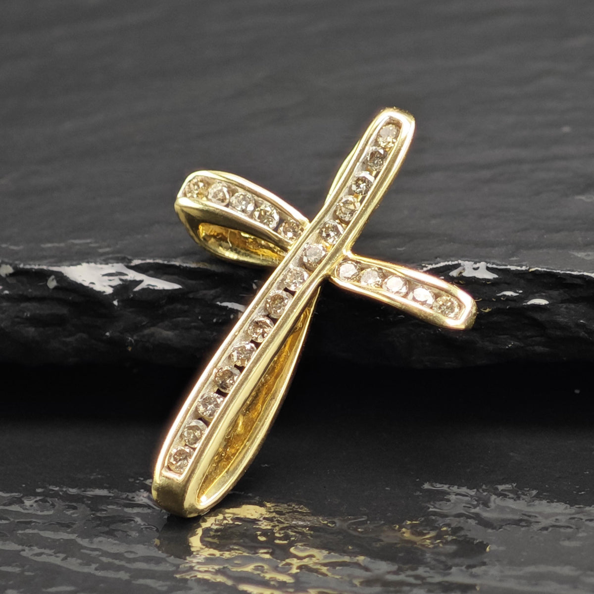 1/3 cttw Diamond 14K Gold Cross Pendant P3106
