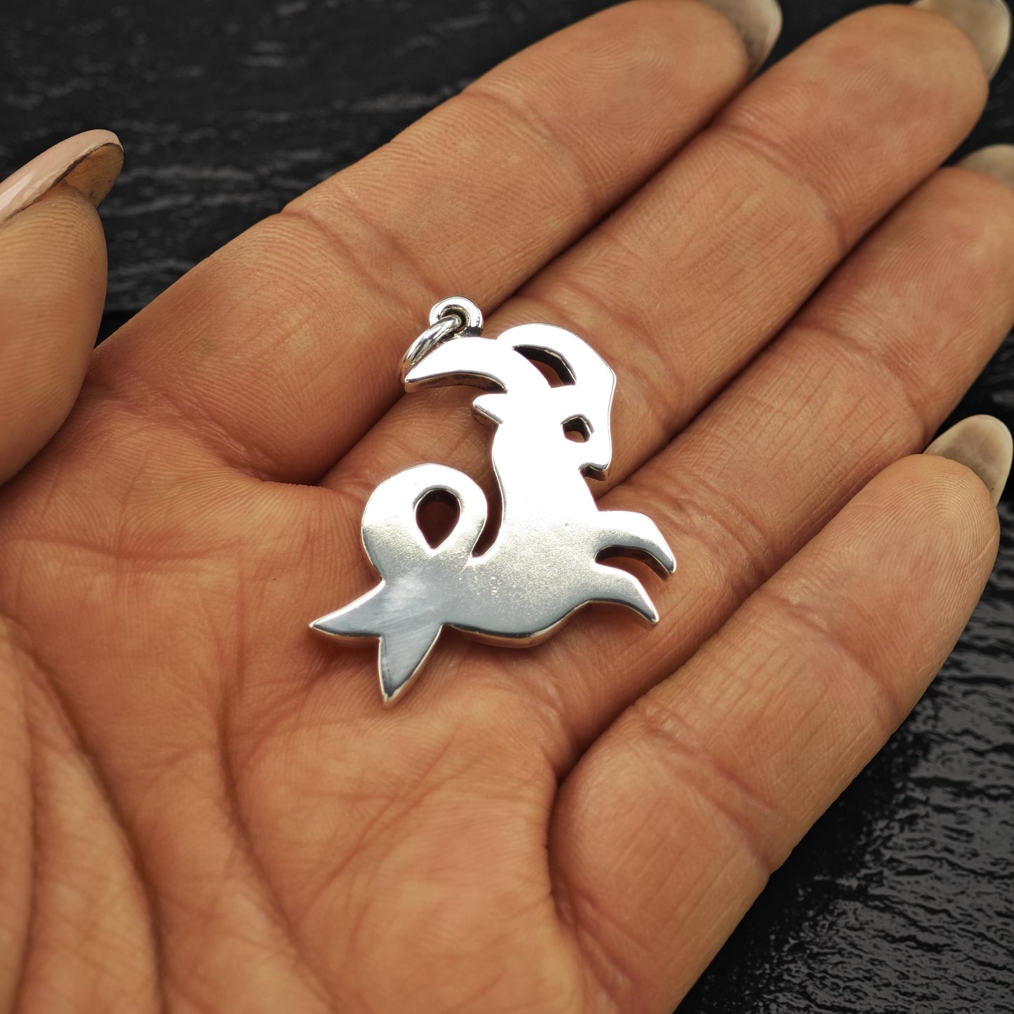 Retired James Avery Lg Capricorn Pendant Sterling Silver P2808