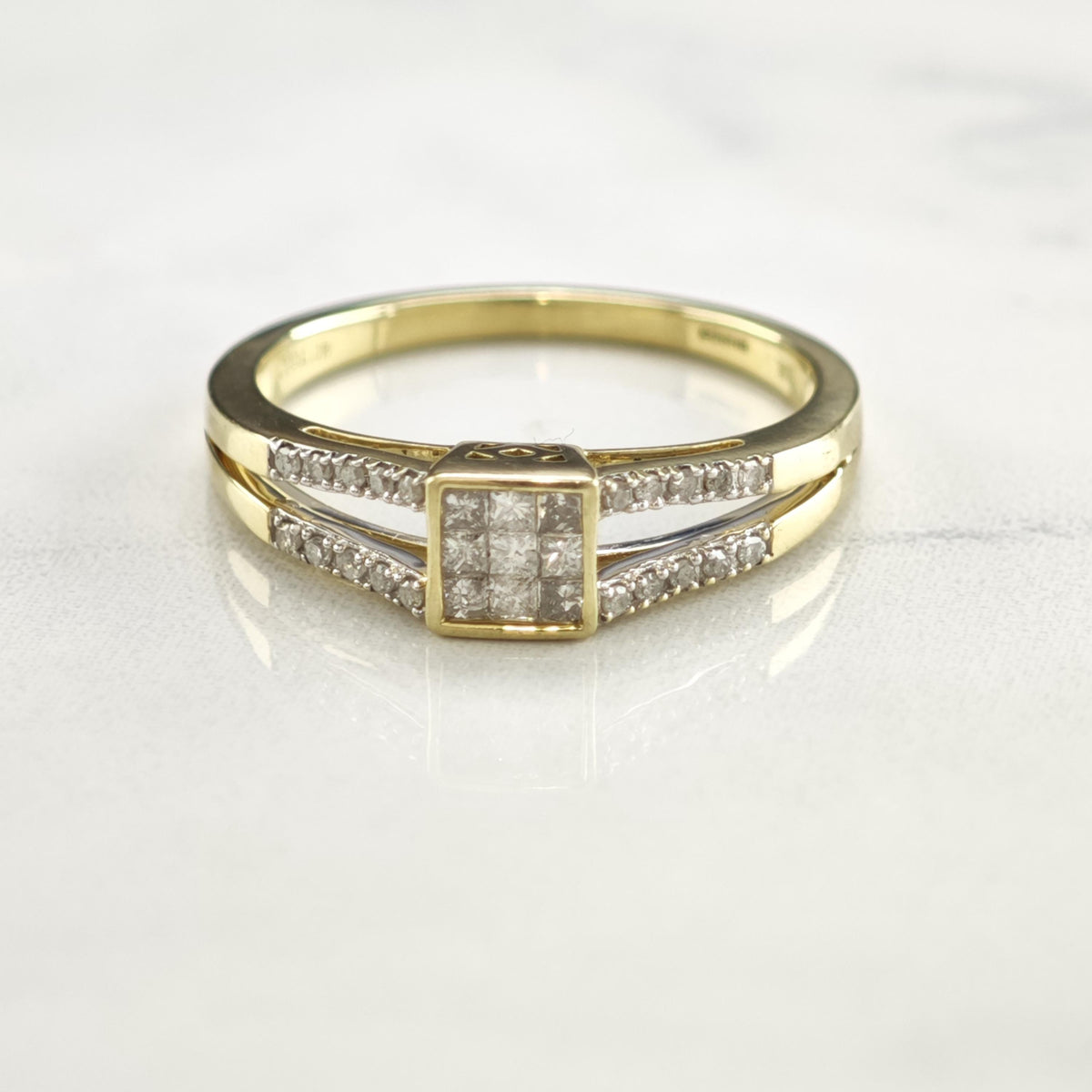 Invisible Set Diamonds 10K Yellow Gold Ring Sz 8 R6779