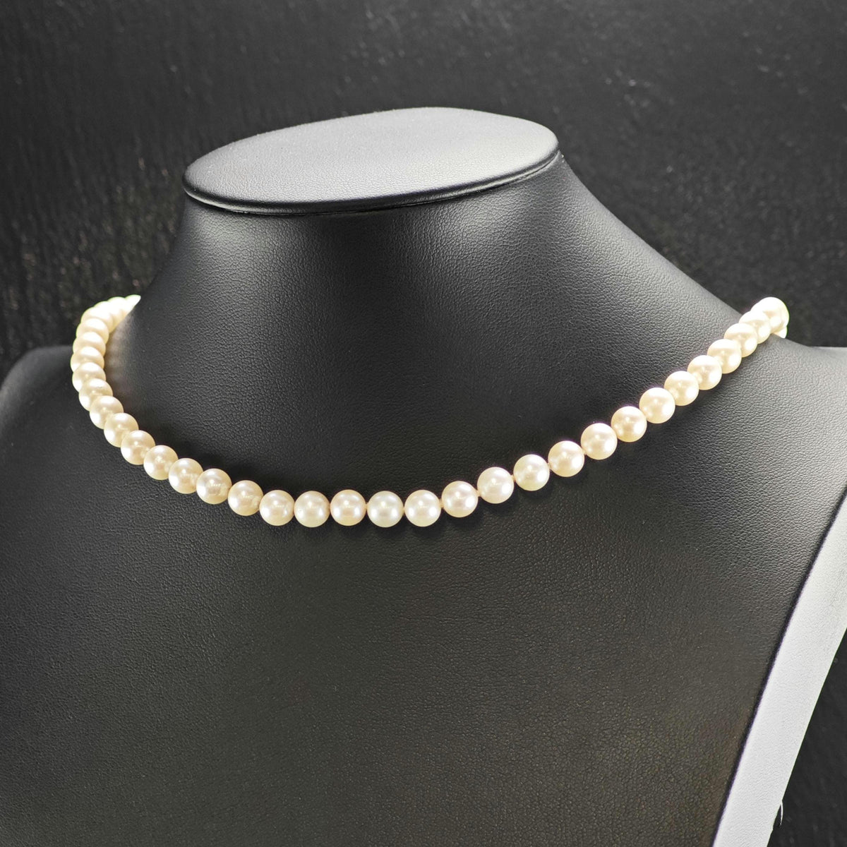7mm White Pearl 14K Gold Clasp Beaded Necklace N2777