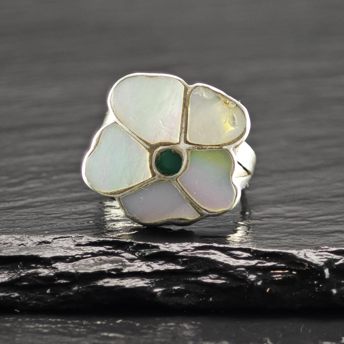 AS IS Zuni MOP Flower Sterling Silver Ring Sz 7 1/4 R6842