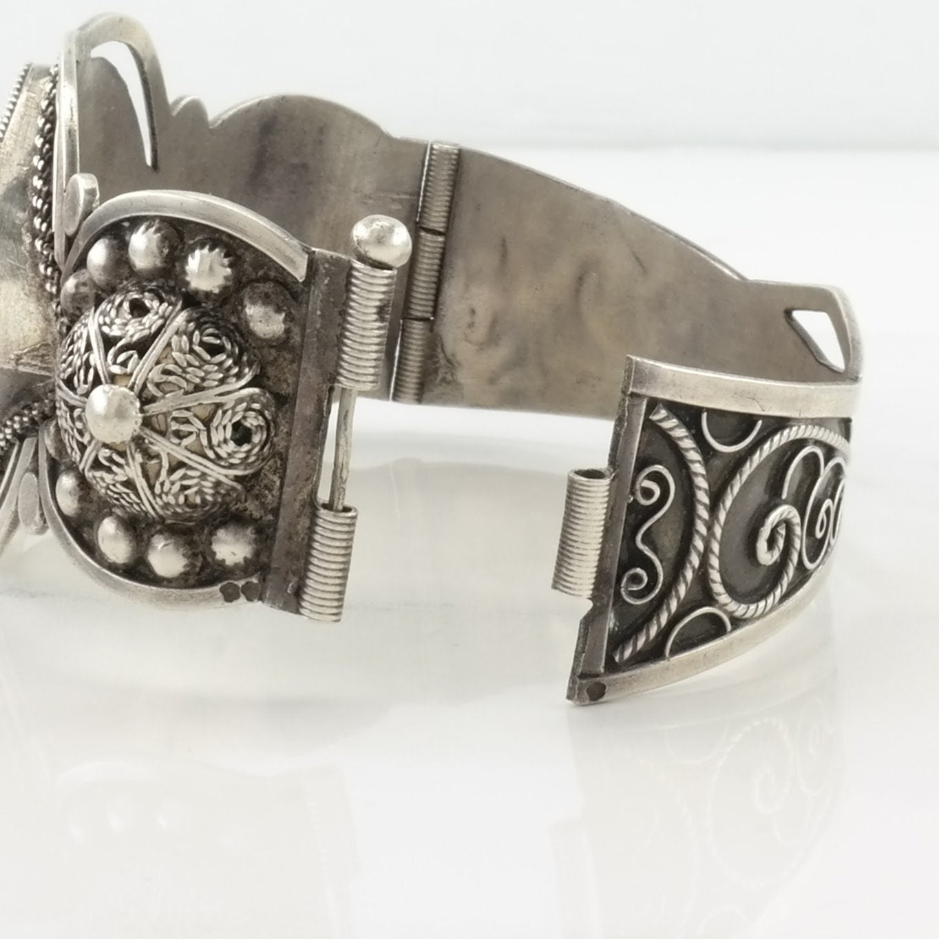 Sterling Silver Hinged Bangle Bracelet Filigree Middle Eastern