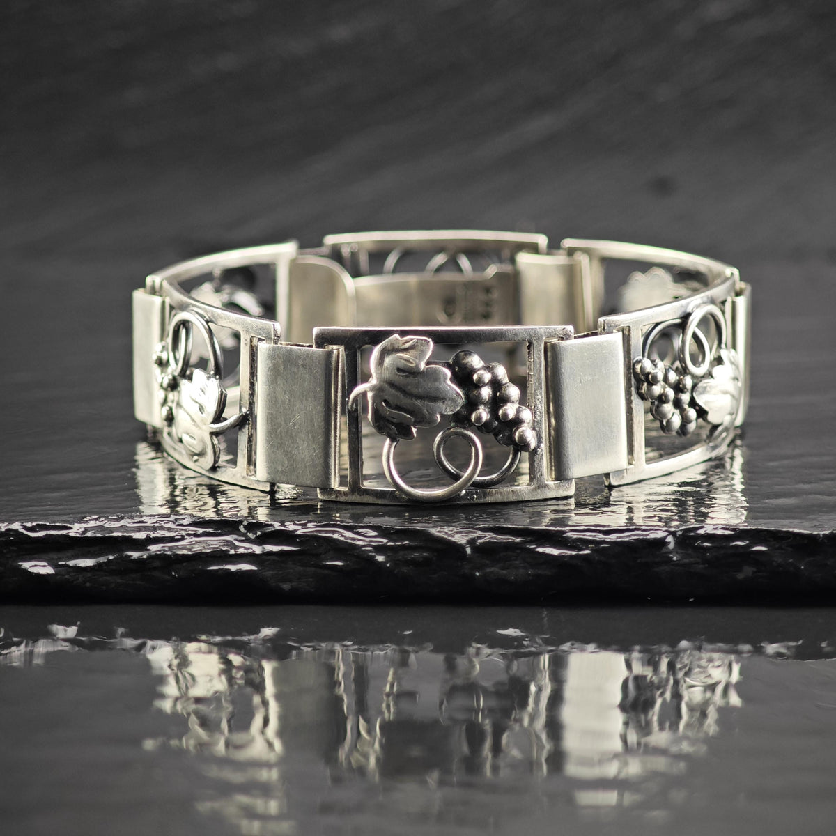 1970 Denmark Modernist Grape Vine Panel Link Bracelet Sterling Silver Sz 7" BR3172
