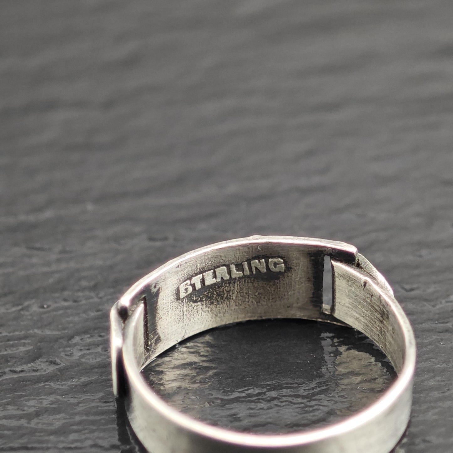 Monogrammed Forget Me Not Band Sterling Silver Ring Sz 5 1/4 R6700