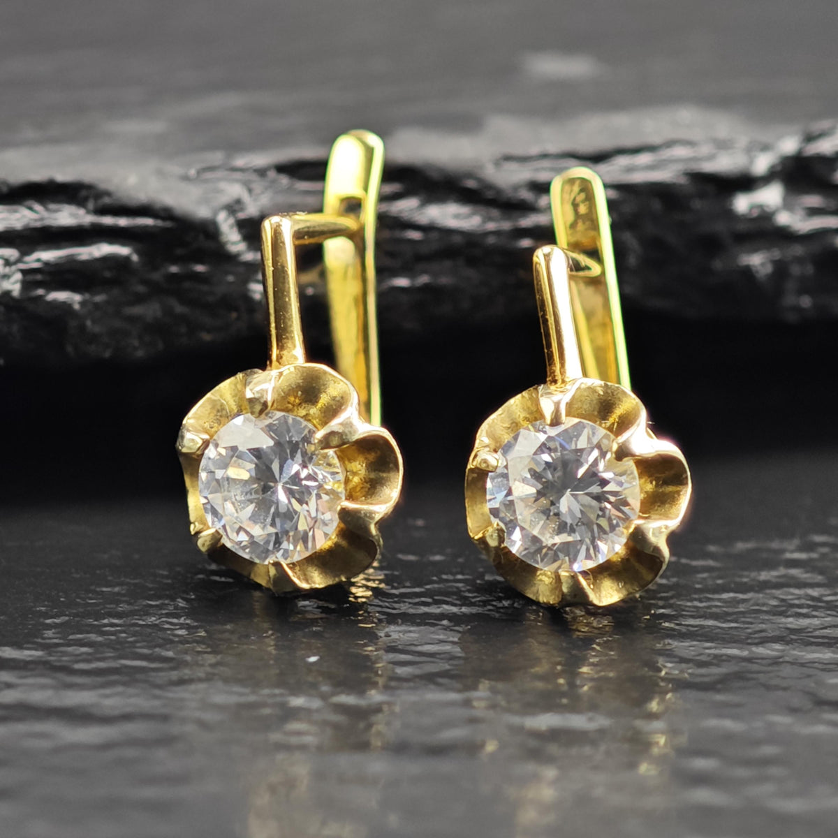 CZ Buttercup 14K Gold Lever Back Earrings ER3222