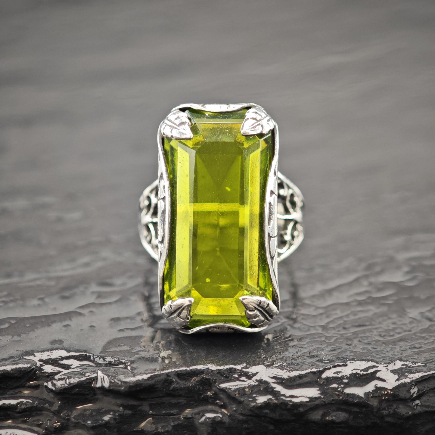 Long Green Glass Filigree Ring Sterling Silver Size 3 3/4