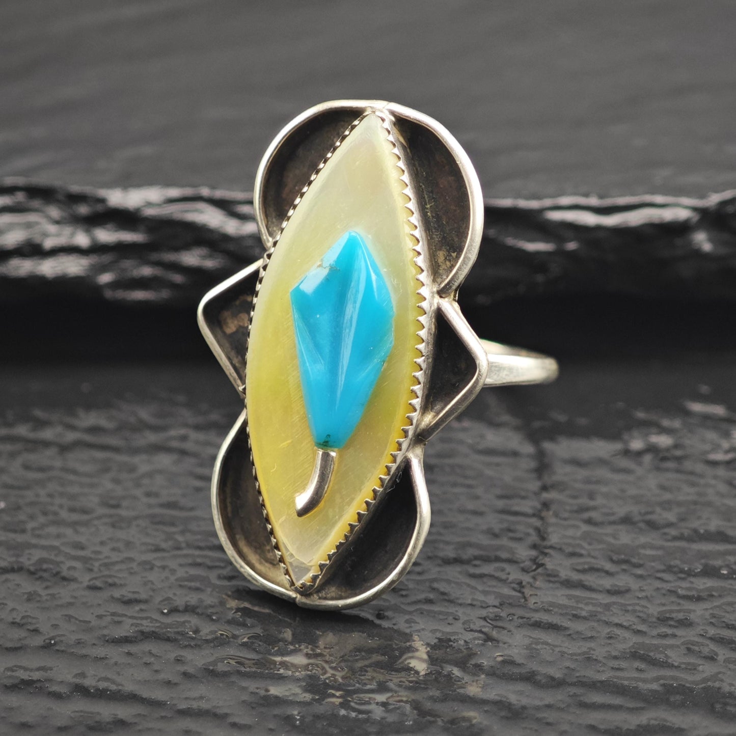 Vintage Native American Carved Turquoise MOP Sterling Silver Ring Sz 8 1/2 R6659