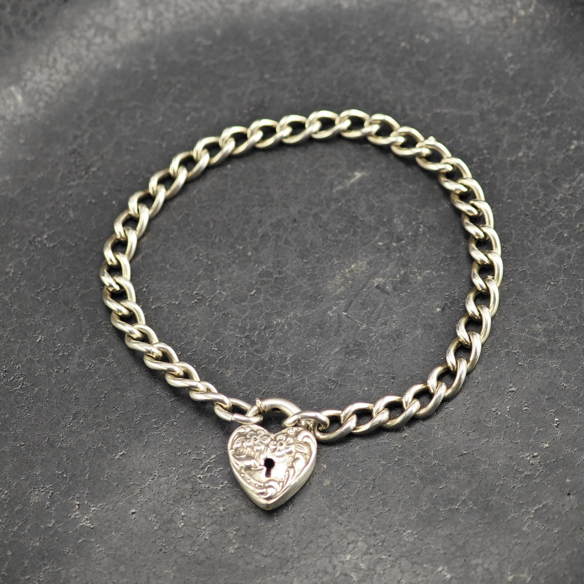 Antique Repousse Heart Lock Sterling Silver Bracelet Sz 6" BR3167