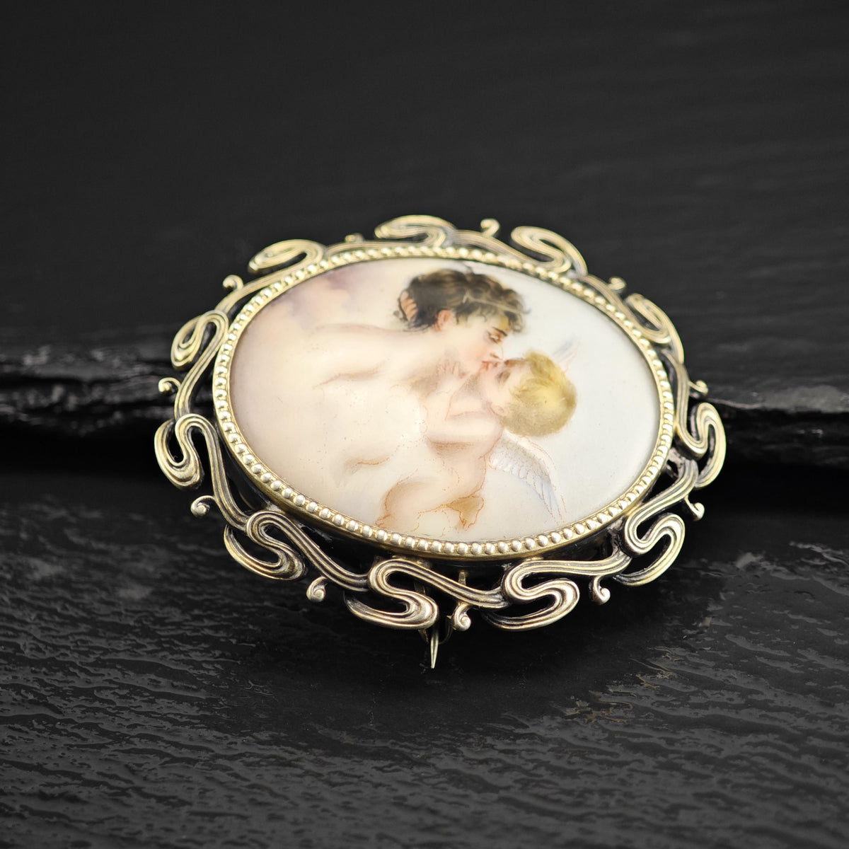 French Porcelain Painted Cupids Kiss Sterling Silver Brooch B2239