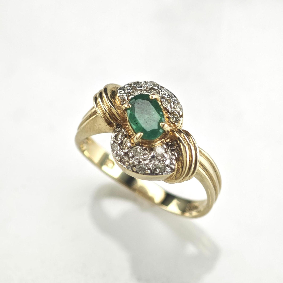 Emerald Diamond Cluster 14K Gold Ring Sz 6 1/4 R6790