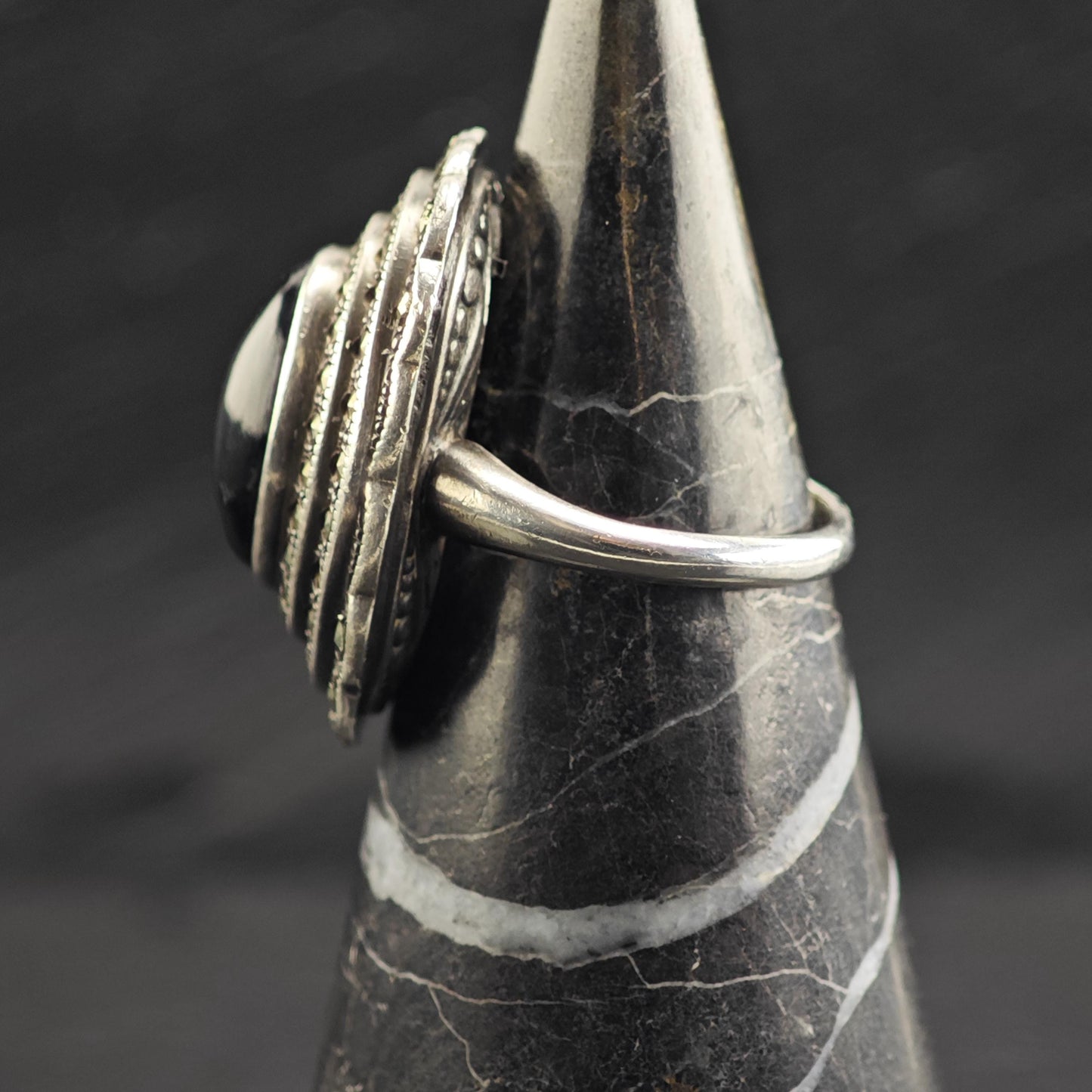 Large Art Deco Onyx Cabochon Sterling Silver Ring Sz 6 3/4 R6707Dor