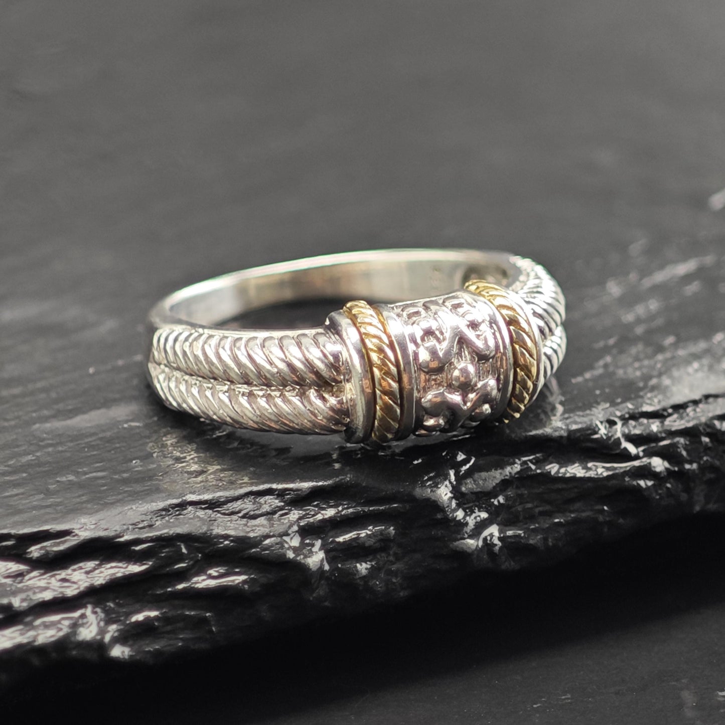14K Gold Accent Band Sterling Silver Ring Sz 7 R6741