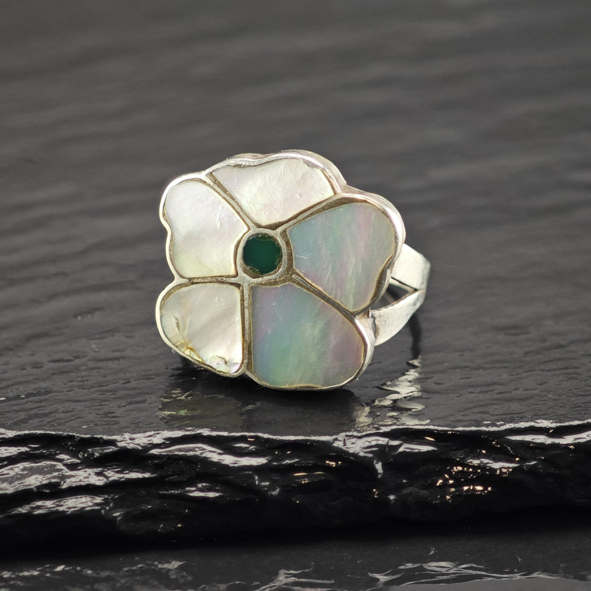 AS IS Zuni MOP Flower Sterling Silver Ring Sz 7 1/4 R6842
