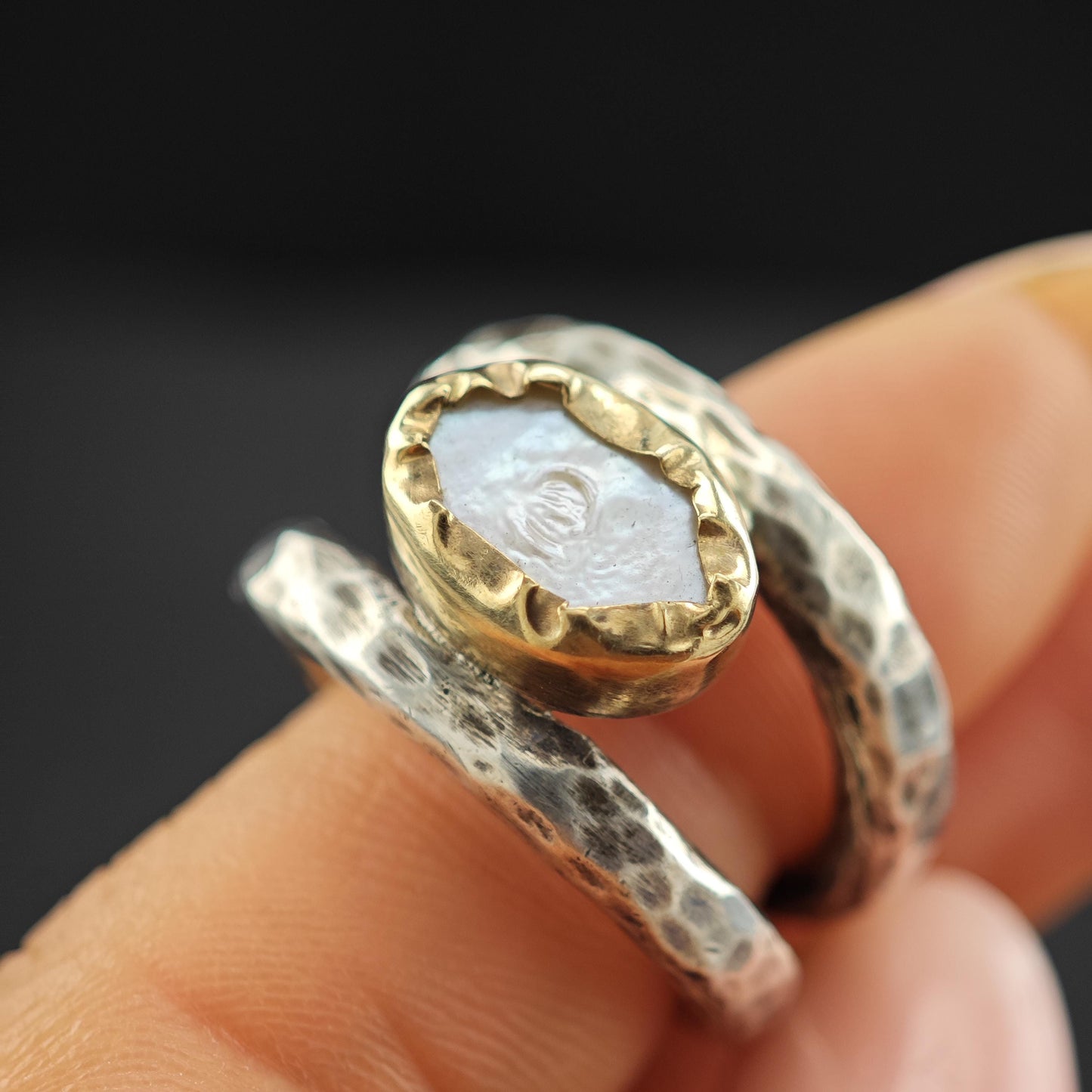 Brutalist Pearl Ring in Sterling Silver 9k Gold Bezel R5808