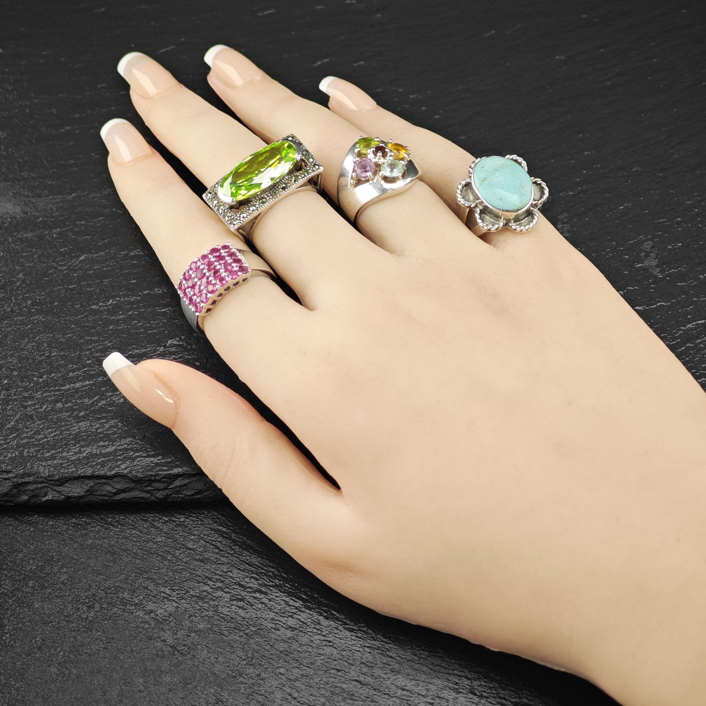 Green Gemstone Sterling Silver Ring Size 6 1/4 R6106