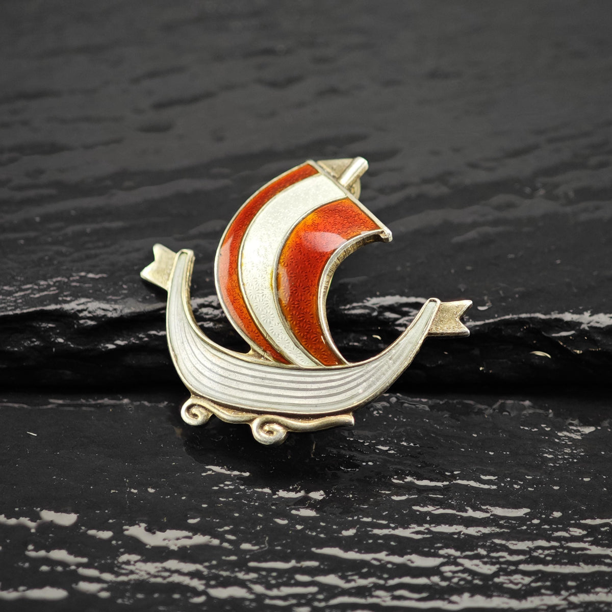 Norwegian Enamel Sailboat Sterling Silver Brooch/Pendant B2280