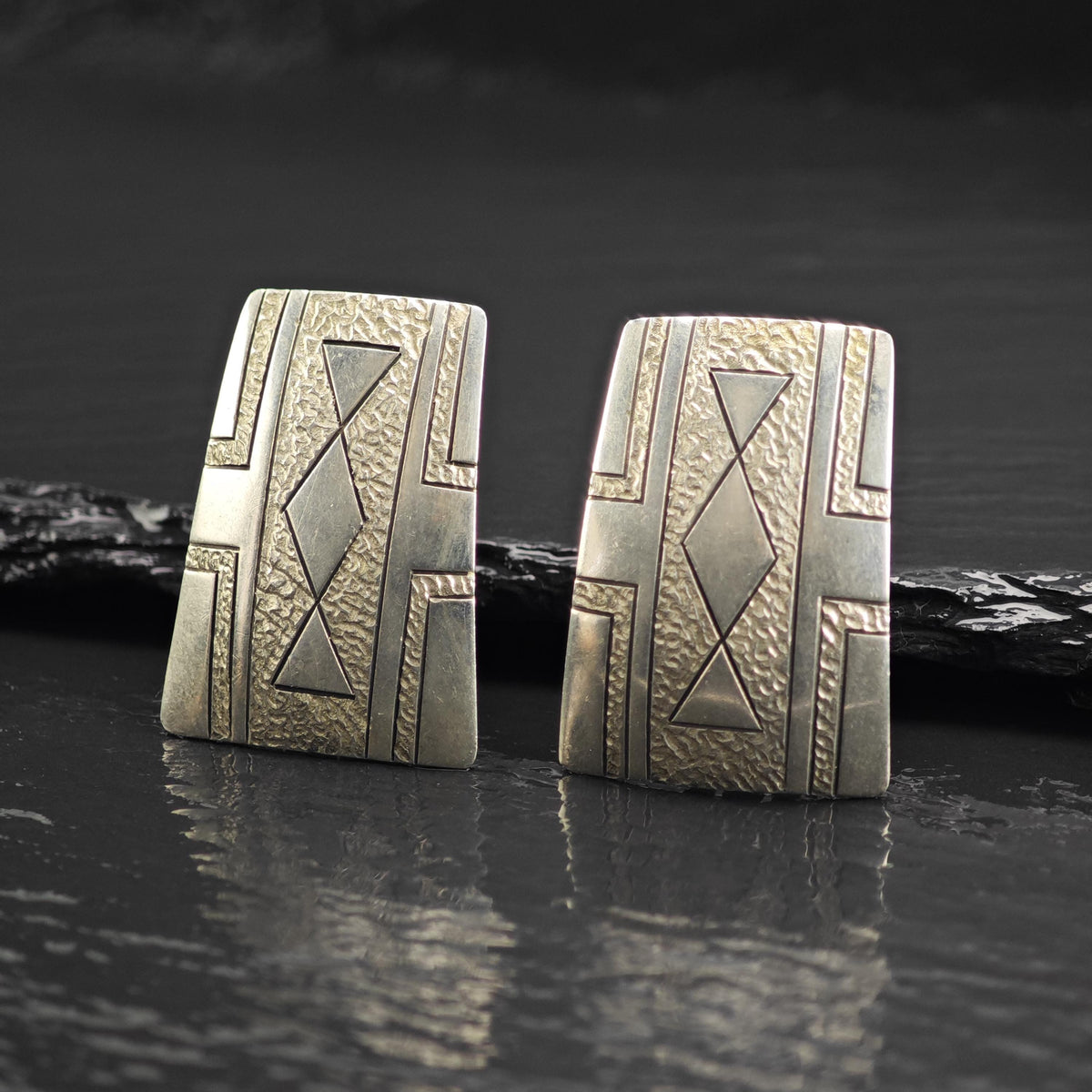 Vintage Navajo, Native American Geometric Sterling Silver Clip On Earrings ER3203