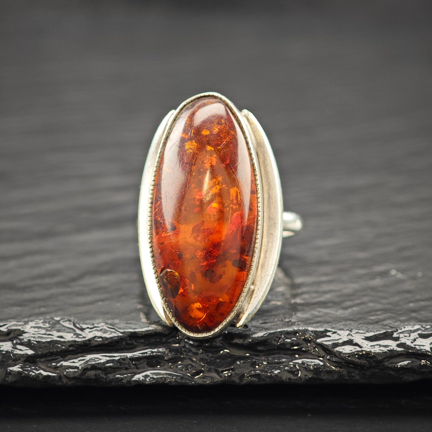 European Oval Amber Ring Sterling Silver Sz 8 R6256