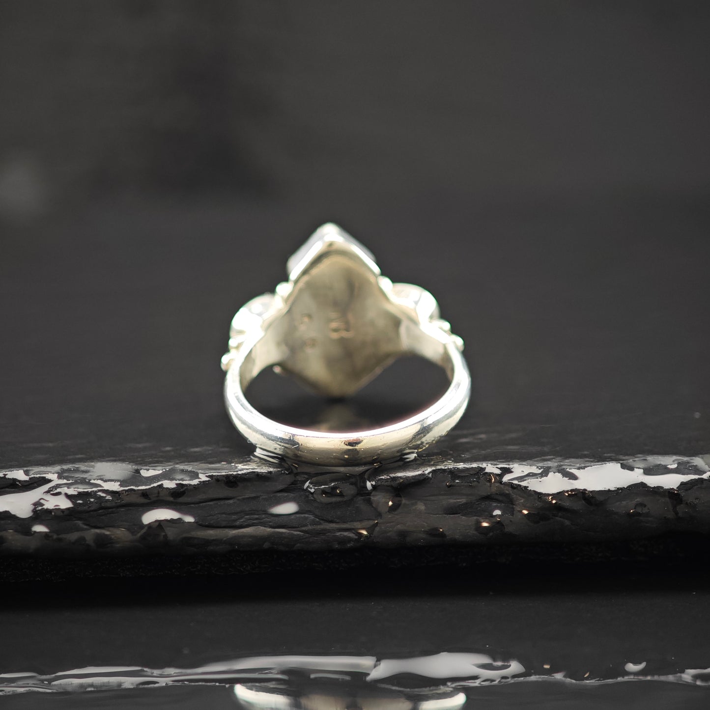 Garnet Stones Ring Sterling Silver Sz 7 R6274