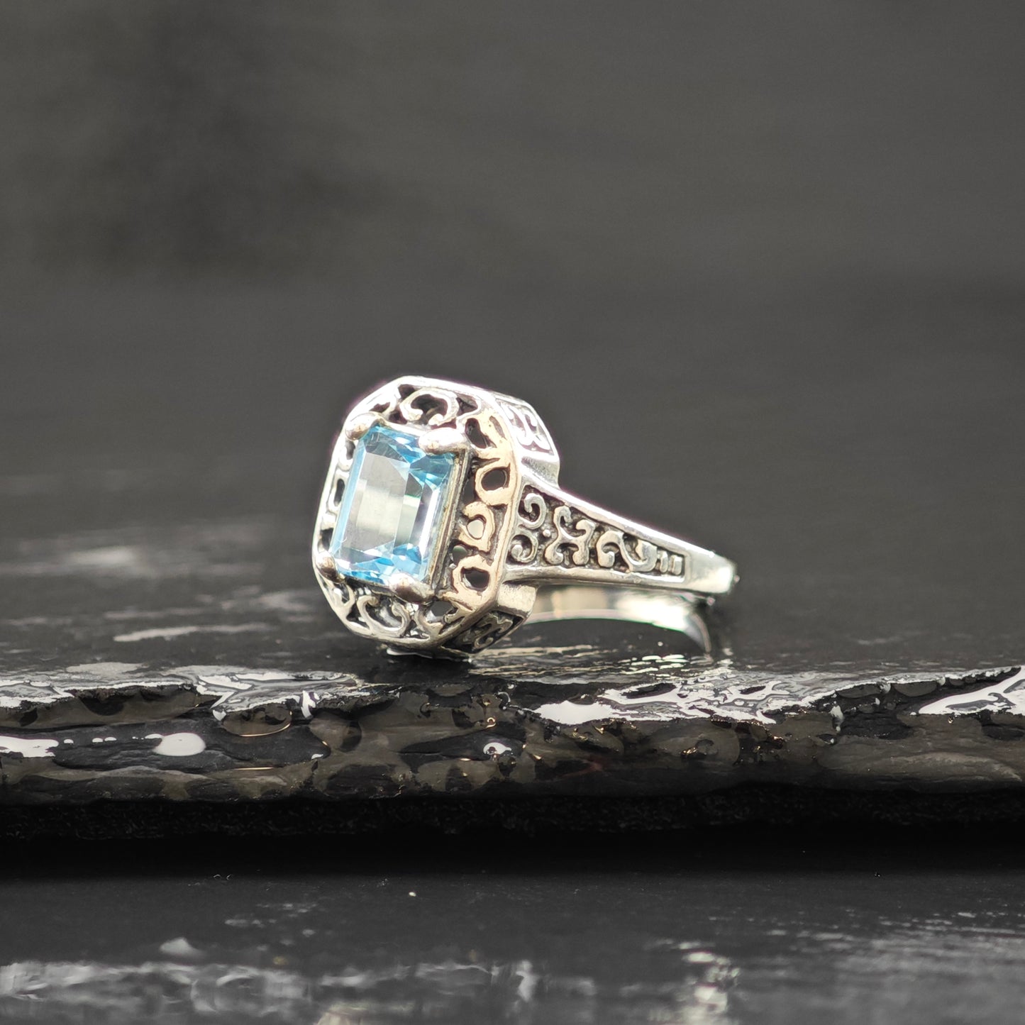 Rectangular Topaz Filigree Ring Sterling Silver Sz 8 R6285