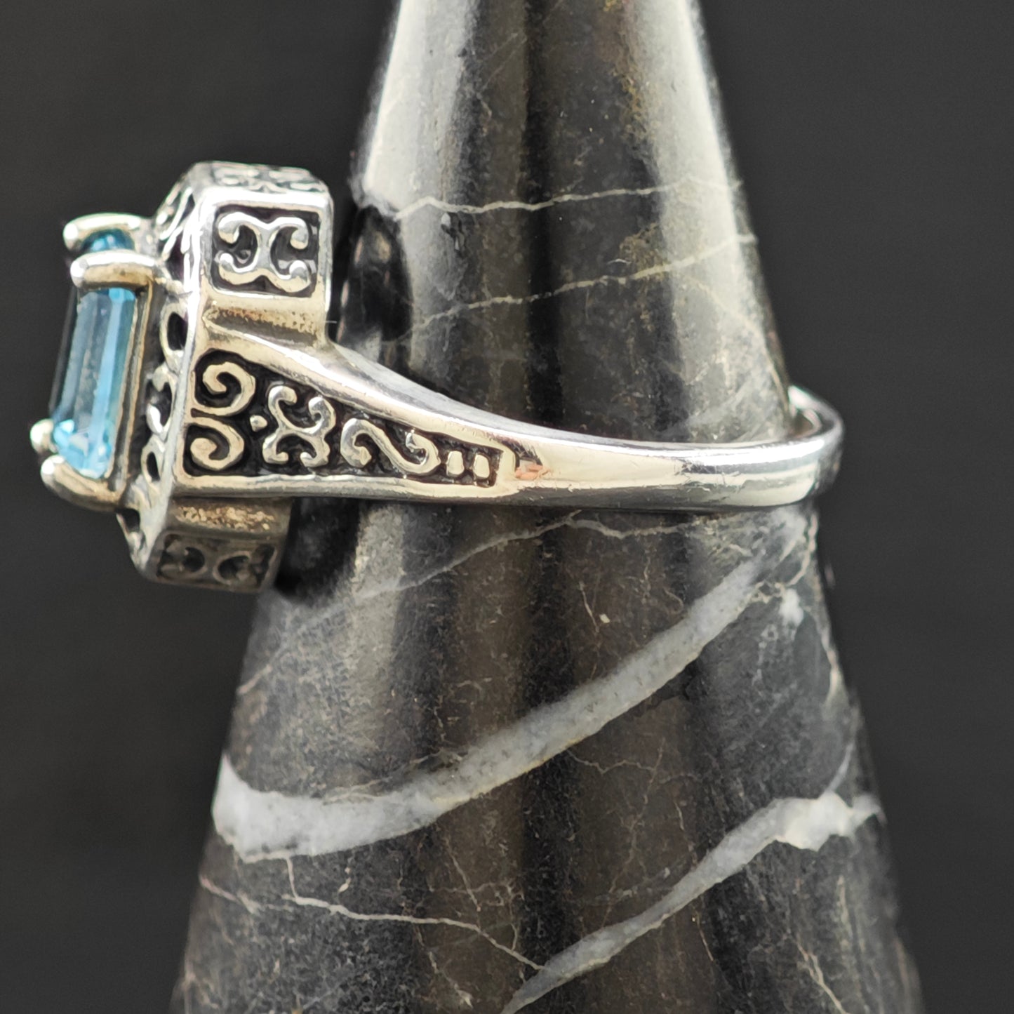 Rectangular Topaz Filigree Ring Sterling Silver Sz 8 R6285