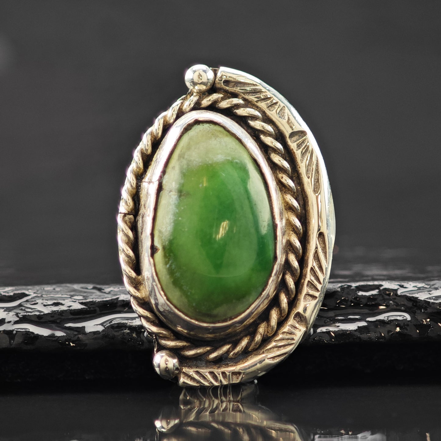Oval Green Cabochon Southwestern Ring Sterling Silver Sz 6 R6310