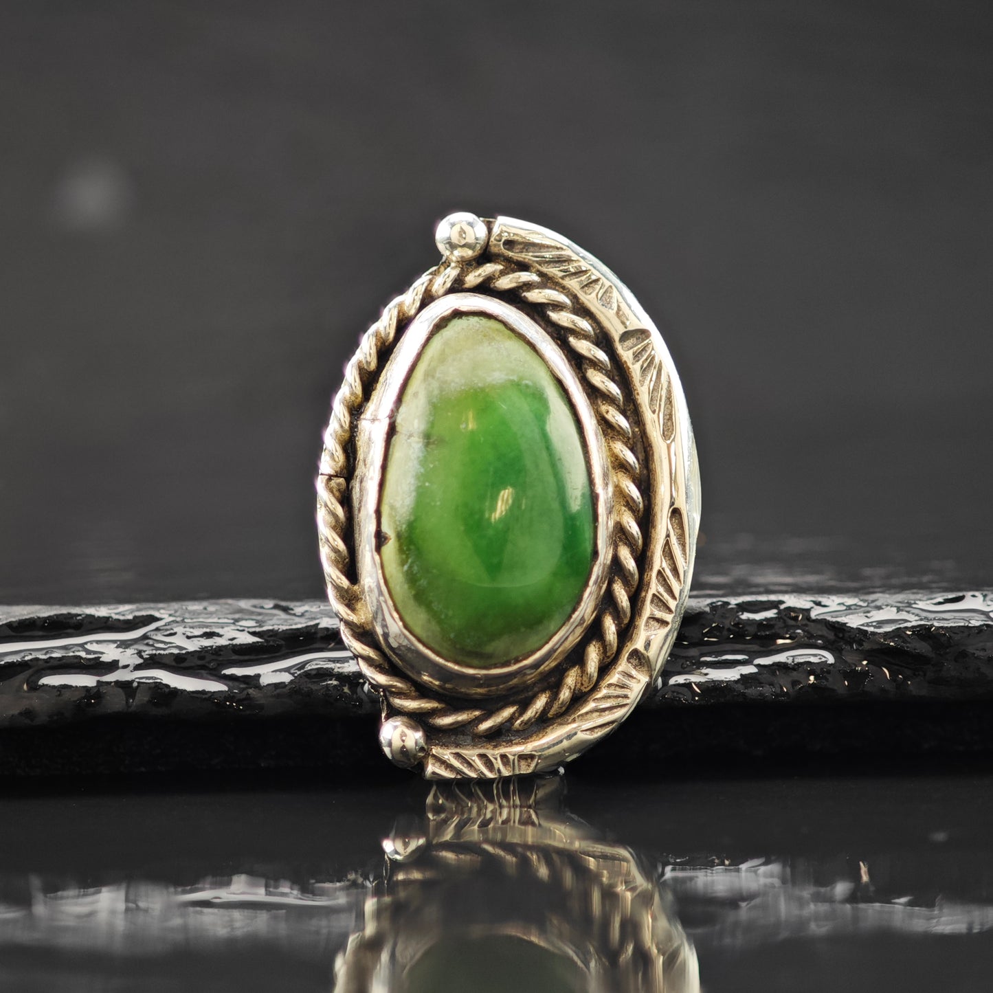 Oval Green Cabochon Southwestern Ring Sterling Silver Sz 6 R6310