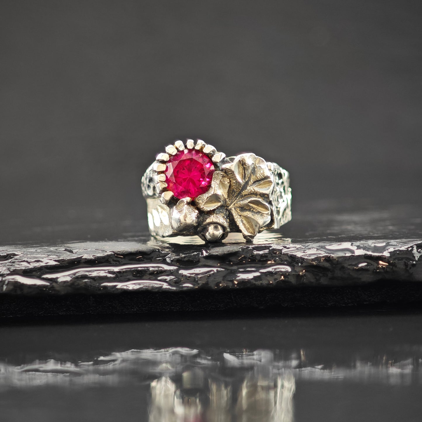 Black Hills Lab Ruby Ring Sterling Silver Sz 7 1/2 R6315