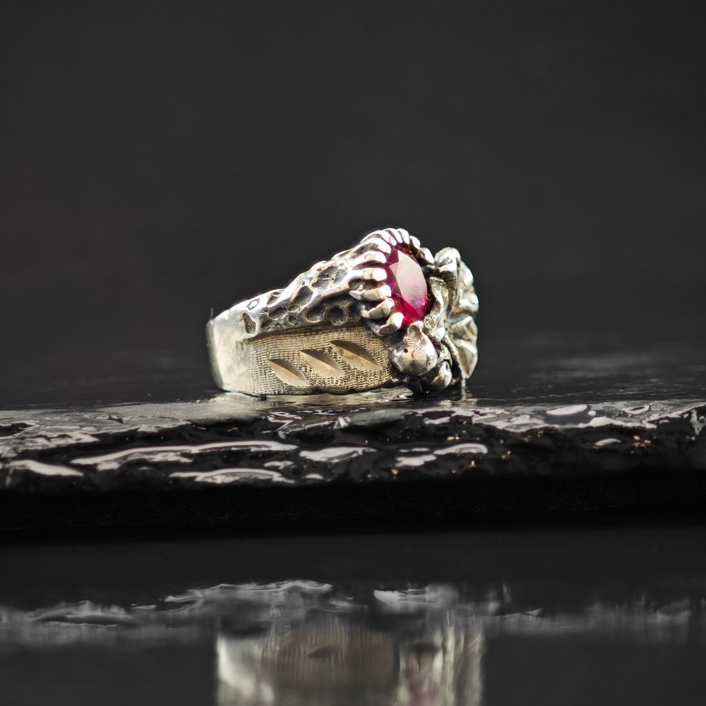 Black Hills Lab Ruby Ring Sterling Silver Sz 7 1/2 R6315