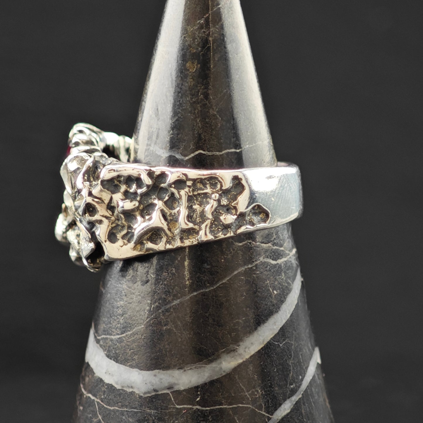Black Hills Lab Ruby Ring Sterling Silver Sz 7 1/2 R6315