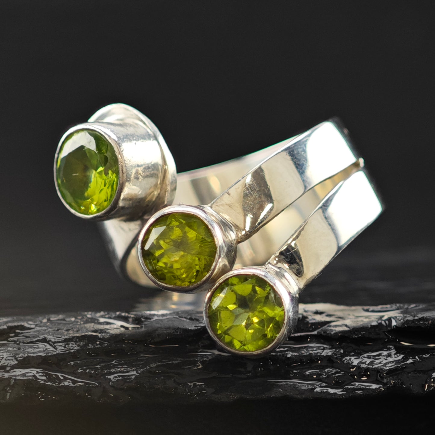 Three Peridot Wrap Ring Sterling Silver Sz 7 R6316