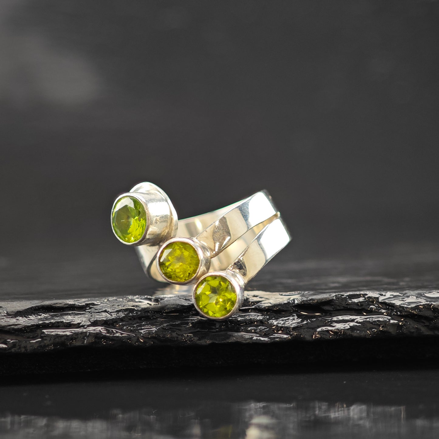 Three Peridot Wrap Ring Sterling Silver Sz 7 R6316